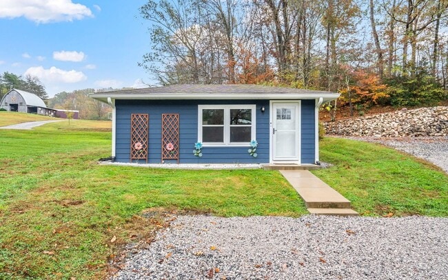 Primary Photo - 1712 Cunningham Ln