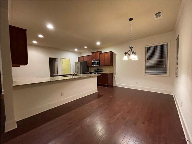 Building Photo - 1225 Apple Blossom Dr