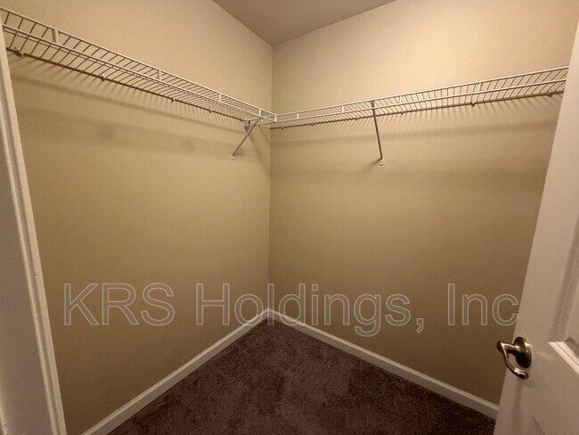 Building Photo - 308 Covington Dr