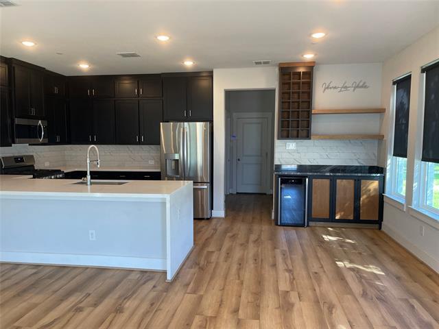 Building Photo - 7569 Reis Ln