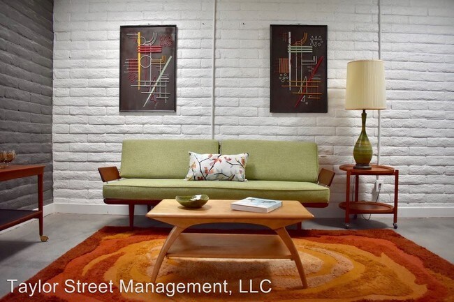 Building Photo - 328 E Willetta St