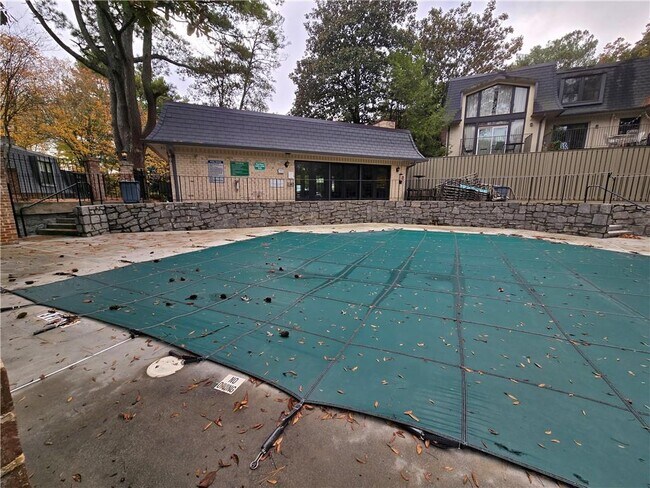 Building Photo - 60 Lamsden Ln NW