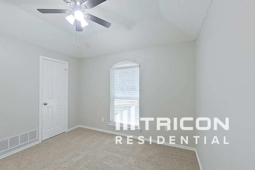 Building Photo - 2065 Mossberg Dr