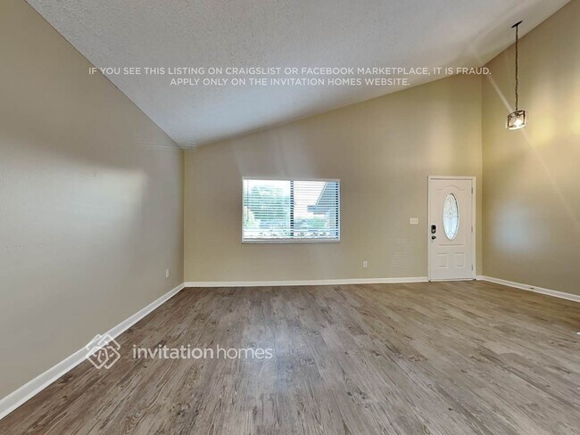 Building Photo - 2714 Doerun Ct