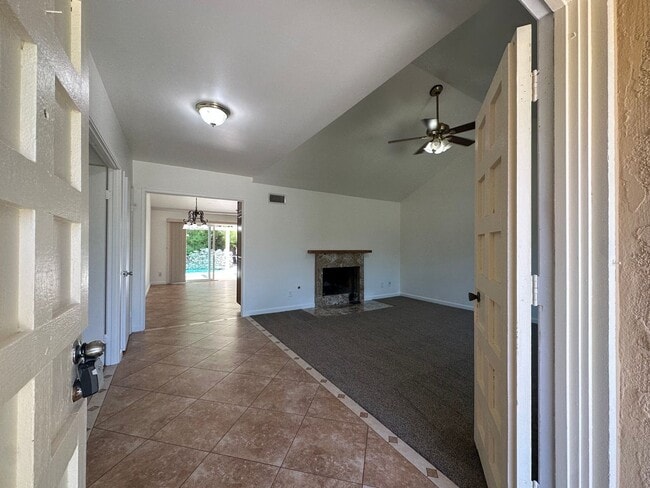 Building Photo - Renovated Entertainers Dream W/ Pool In Poway