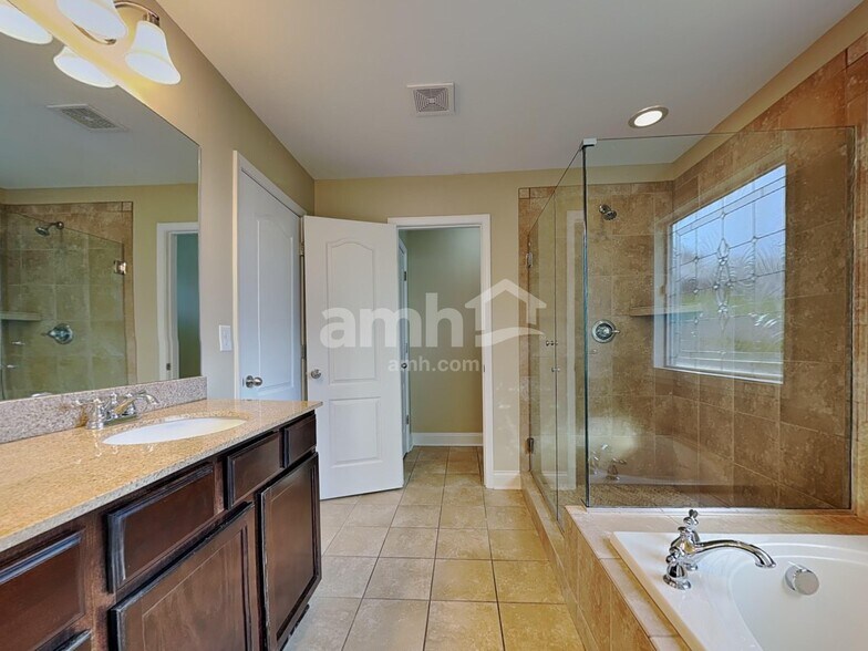 Building Photo - 3333 Cedar Branch Rd