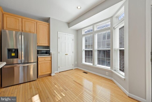 Building Photo - 726 Catts Tavern Dr