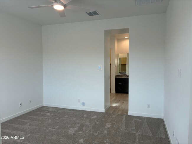 Building Photo - 26387 77th Dr