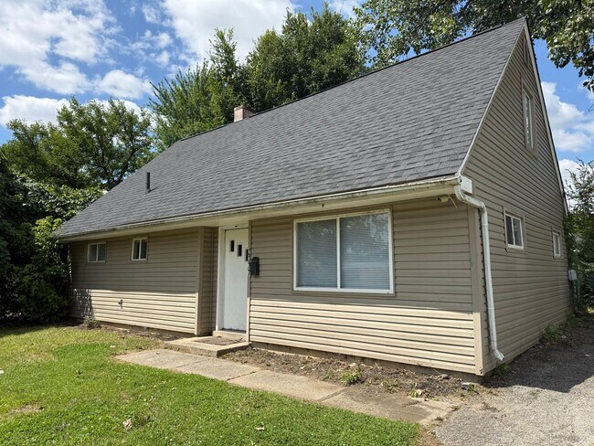 Building Photo - 2377 Hanna Dr