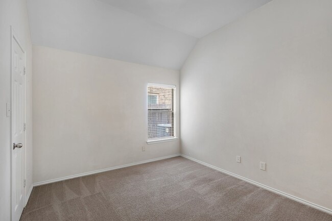 Building Photo - 3711 Rocky Ledge Ln