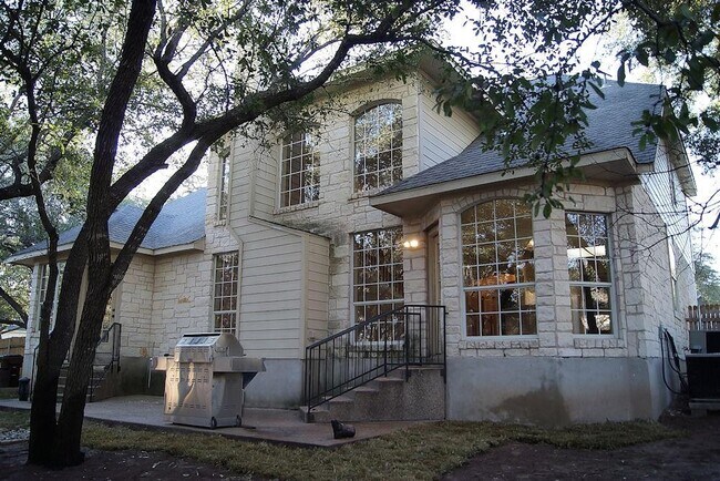 Building Photo - 3106 Scarlet Oak Cove