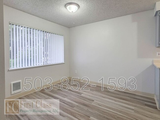 Building Photo - 1402 NE 186th Ave