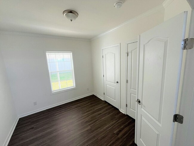 Building Photo - 5397 Bahia Wy
