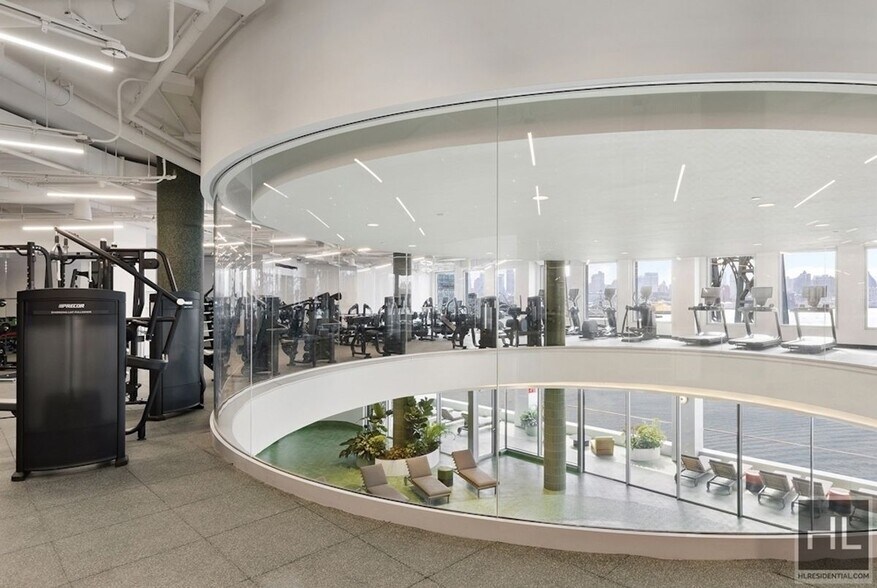 Building Photo - 5 S 5th St