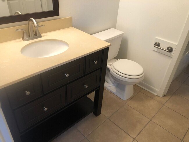 Building Photo - 3617EL