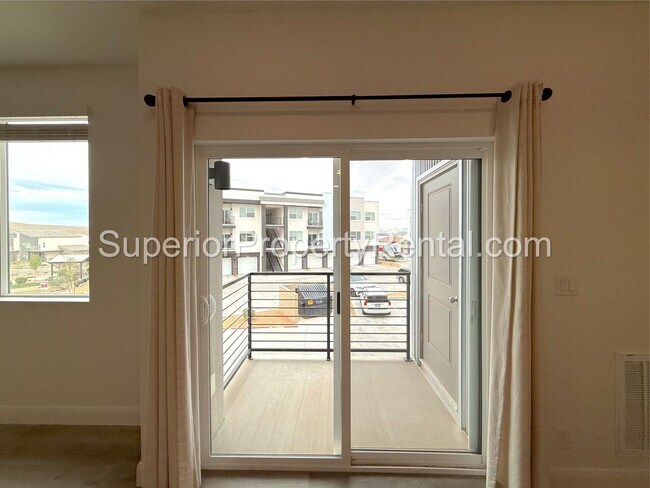 Building Photo - 5801 S Garnet Dr