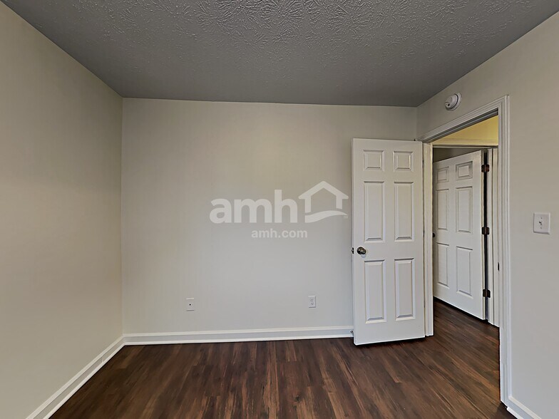 Building Photo - 13232 Golden Ash Ct