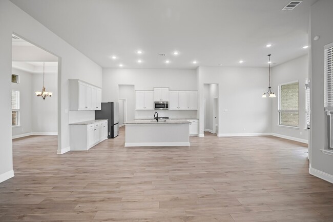 Building Photo - 8165 Honeywell Ave