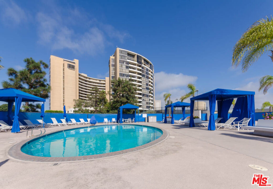 Building Photo - 4316 Marina City Dr