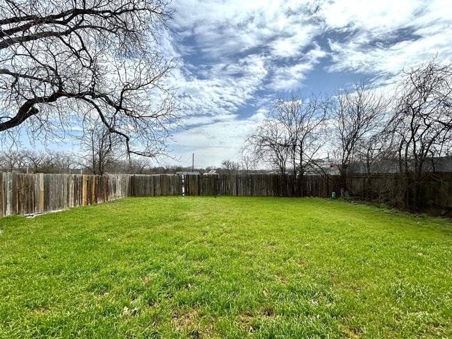 Building Photo - 4807 Copperbend Blvd