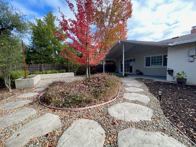 Building Photo - Beautiful and newly remodeled home in Rose...