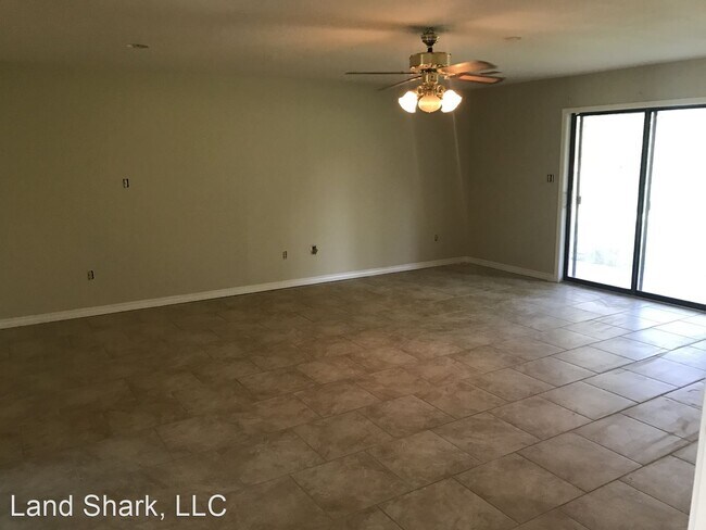 Building Photo - 3 br, 3 bath House - 11094 Highway 165 North