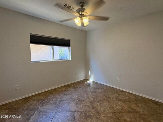 Building Photo - 11537 W Scotts Dr