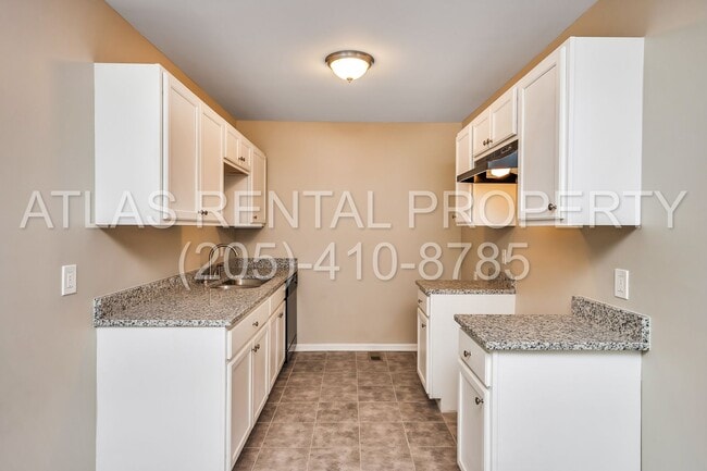 Building Photo - Beautiful 3 Bedroom, 2 Bath Duplex in Childersburg