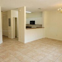 Building Photo - 1480 NE 33rd Ave