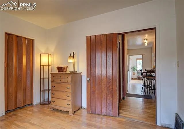 Building Photo - 1017 Iowa Ave