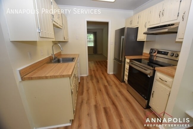 Building Photo - 1673 Forest Hill Ct