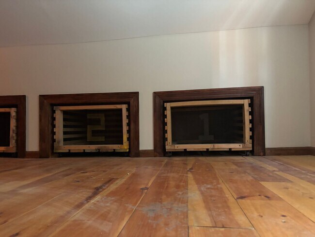 Building Photo - BEAUTIFUL, BRIGHT AND OPEN 1 BED, 1 BATH  HOUSE IN HEART OF NORTHSIDE- AVAIL NOW!