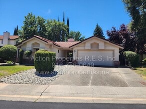 Building Photo - Woodcreek High School Walking Distance, West Roseville Single Story, , 4 Bed 2 Bath Large yard wi...