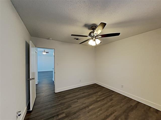 Building Photo - 2705 Hidden Springs Dr