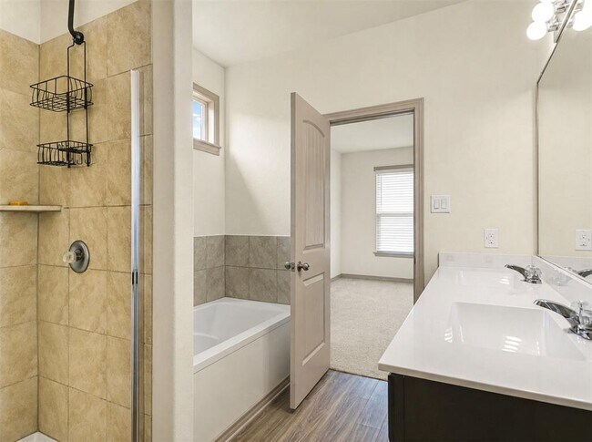 Building Photo - 157 Werner Dr