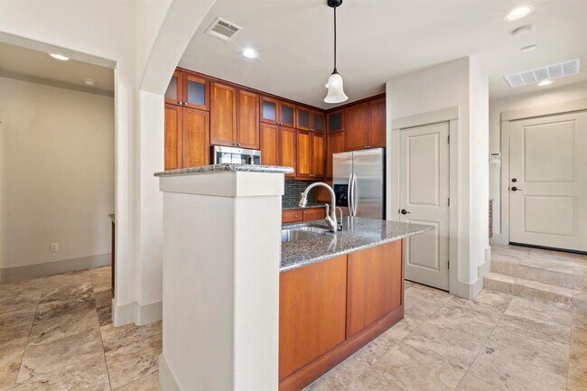Building Photo - 3810 Ridgelea Dr
