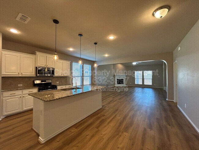 Building Photo - 15736 Barton Ridge Dr