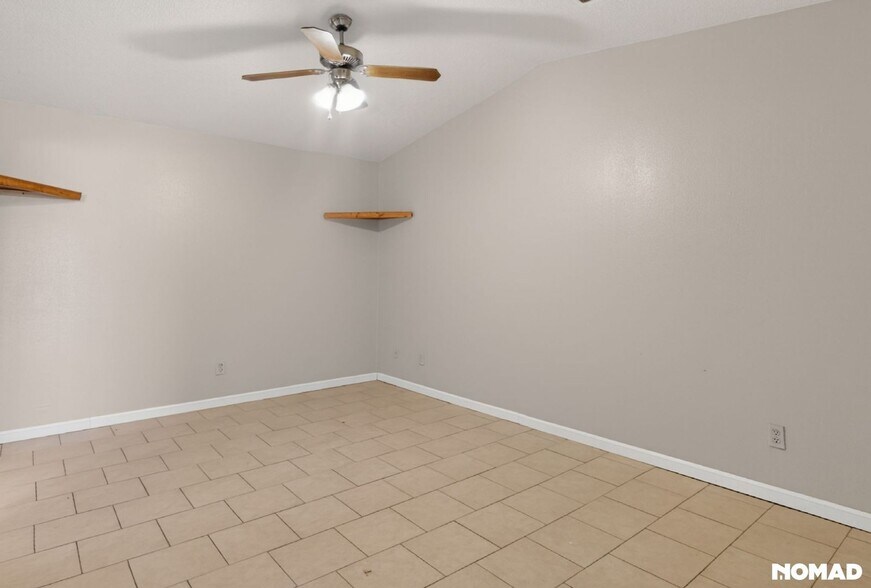 Building Photo - 1328 Rebecca Rd NE