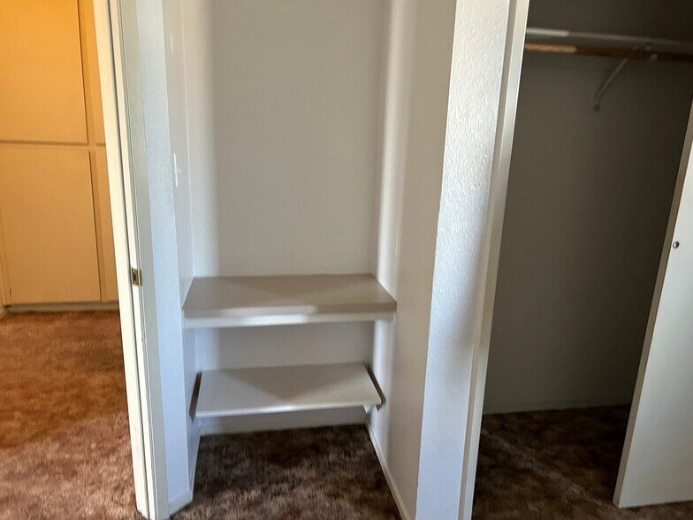 Building Photo - 1580 N Denair Ave