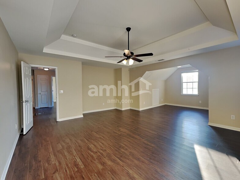 Building Photo - 2934 Gayle Manor Ln