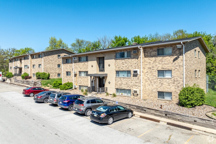 Primary Photo - Urban Green Apartments - Urbandale