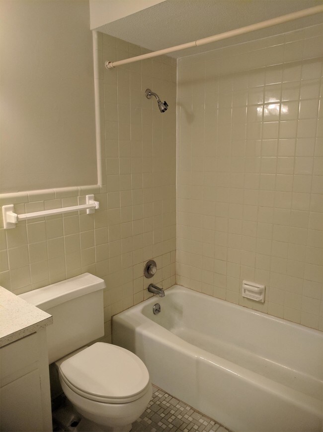 Building Photo - 3807 Pembrook Ct