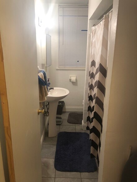 Building Photo - 3209 Ward St