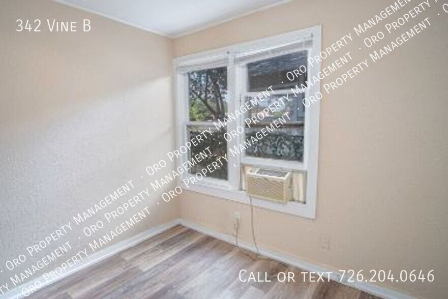 Building Photo - Wonderful Home So Close to Downtown