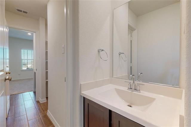 Building Photo - 10143 Prairie Dr