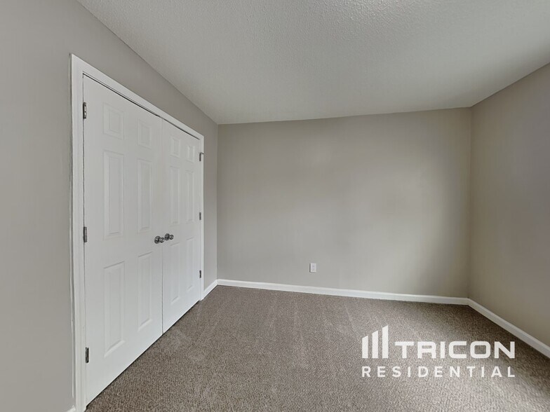 Building Photo - 2620 Thunder Basin Way
