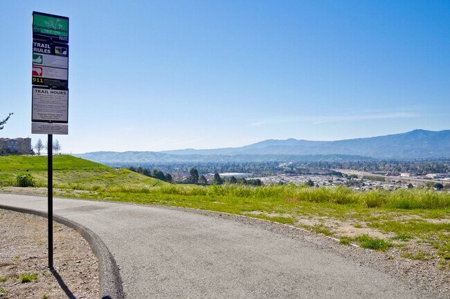 Building Photo - Modern Communication Hill Townhome | Panoramic Mountain Views