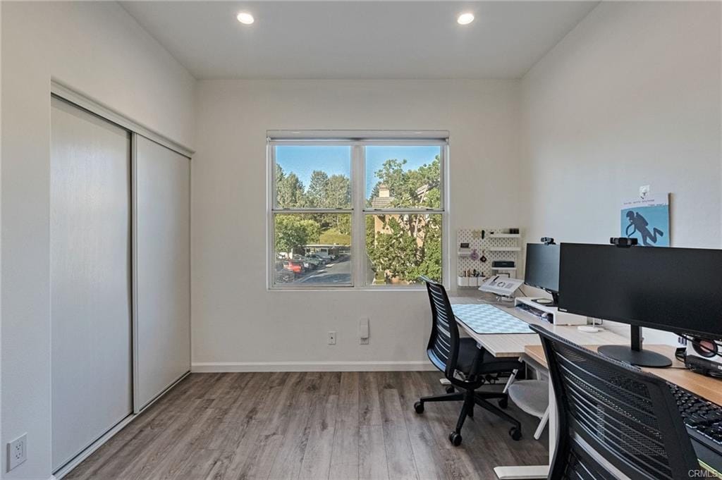 Building Photo - 922 S Country Glen Way