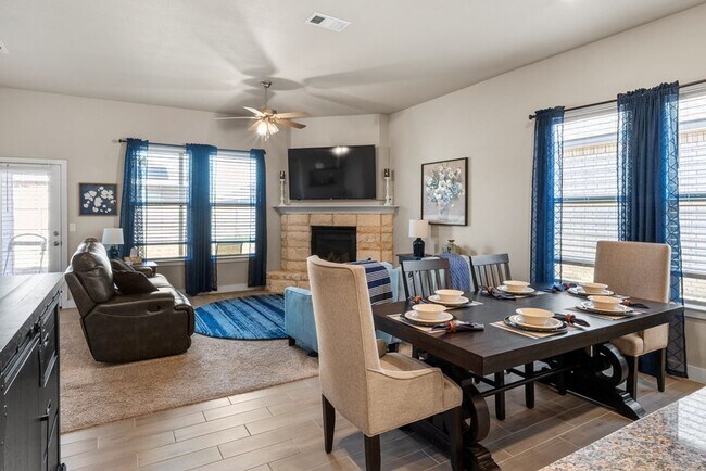 Building Photo - Fully Furnished