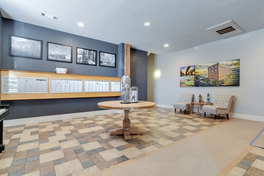 Building Photo - 202 GE Patterson Ave